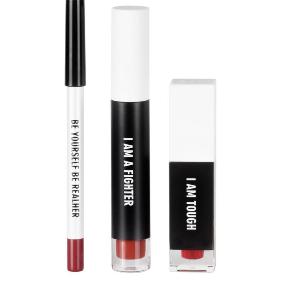 RealHer Lip Kit - I Am Fabulous set in Deep Red